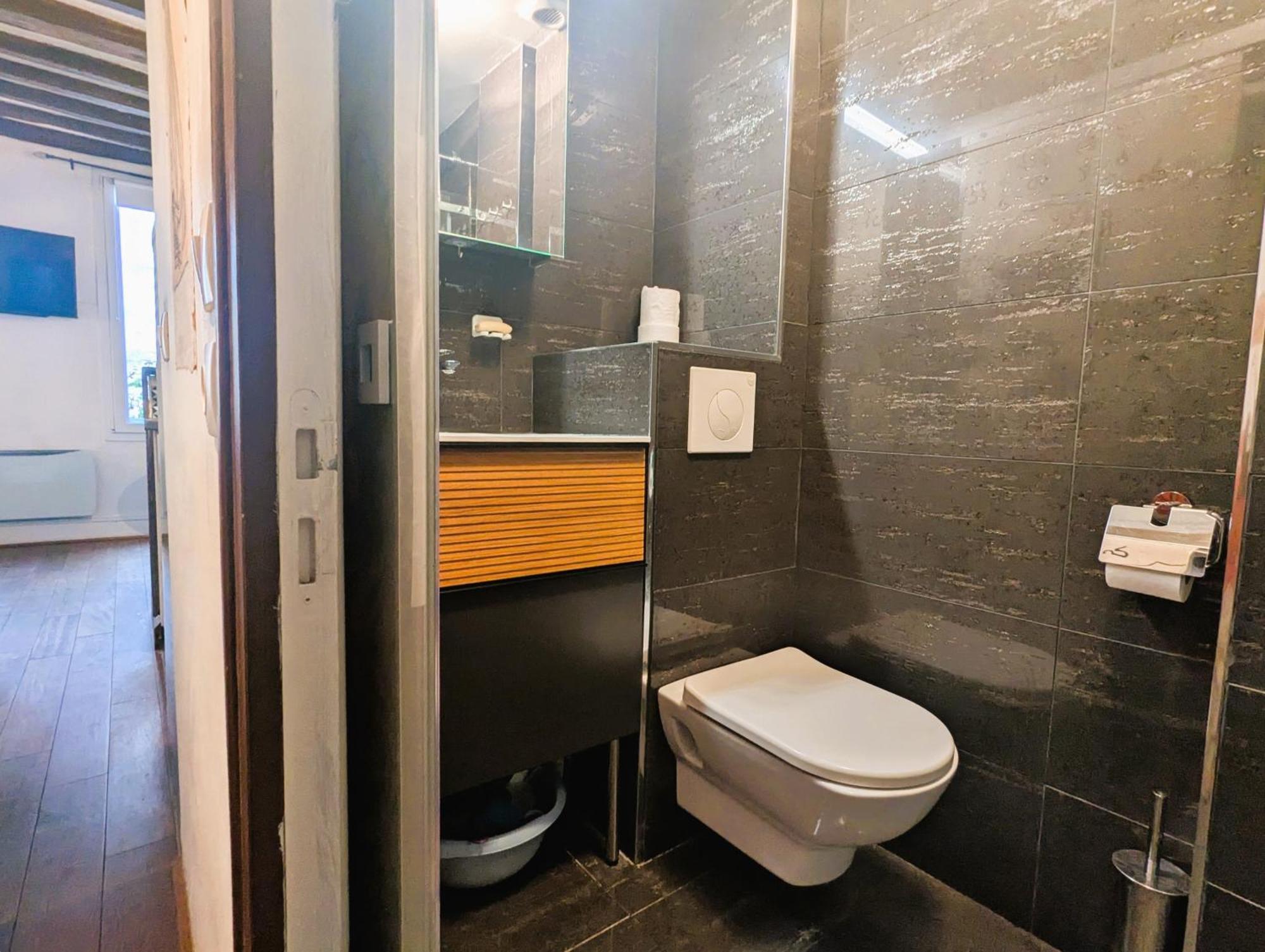 Charming Pied-a-terre - Marais Paris